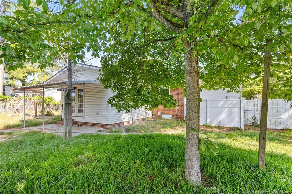 2815 Skycrest Drive - Photo 14