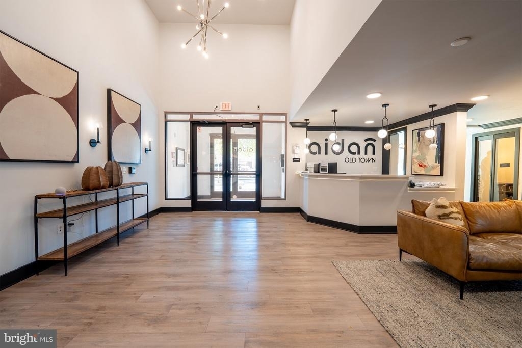 701 N Henry Street - Photo 36