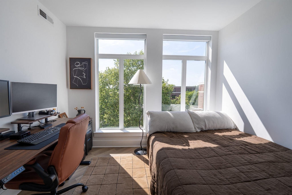 701 N Henry Street - Photo 18