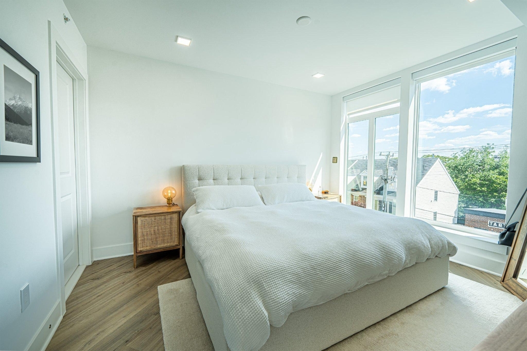 701 N Henry Street - Photo 13