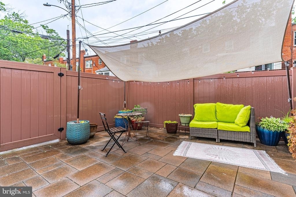 3 E Linden Street - Photo 28