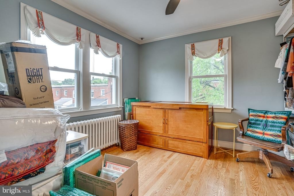3 E Linden Street - Photo 18