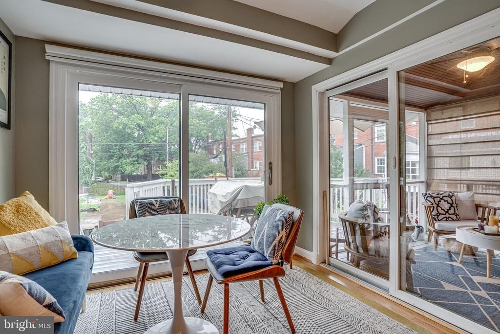 3 E Linden Street - Photo 11