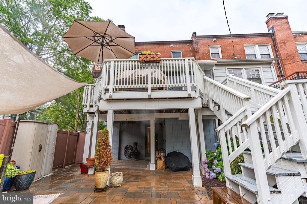 3 E Linden Street - Photo 30