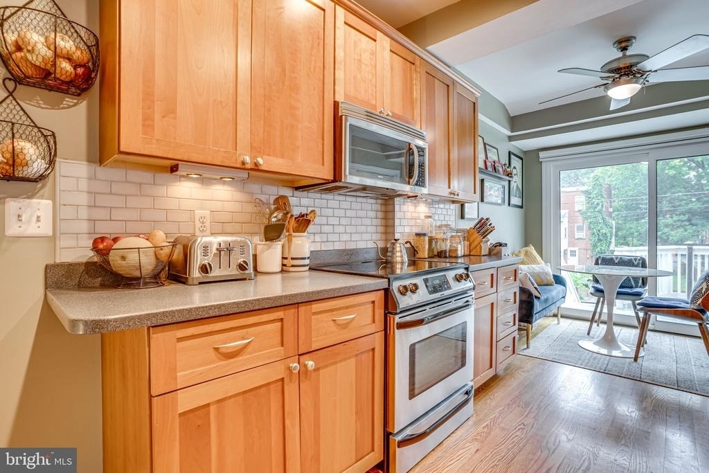 3 E Linden Street - Photo 7