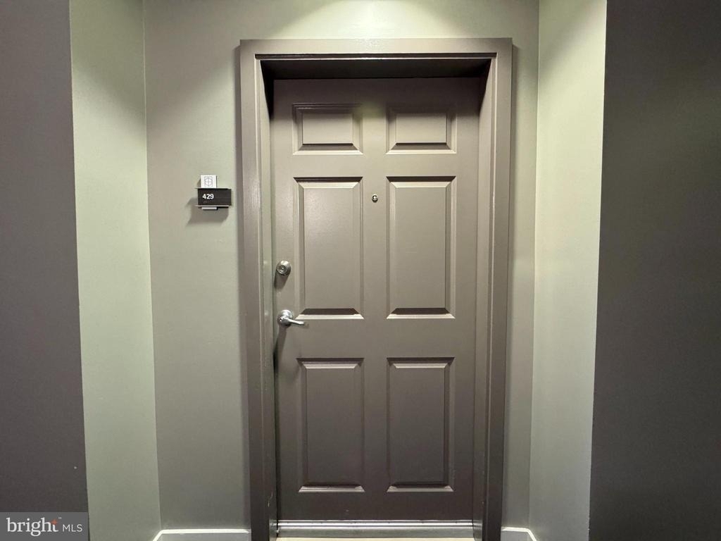 1111 Oronoco Street - Photo 8