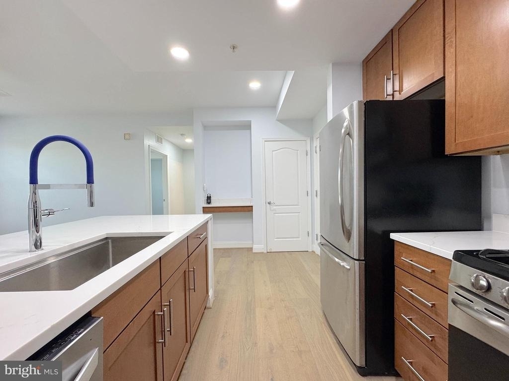 1111 Oronoco Street - Photo 15