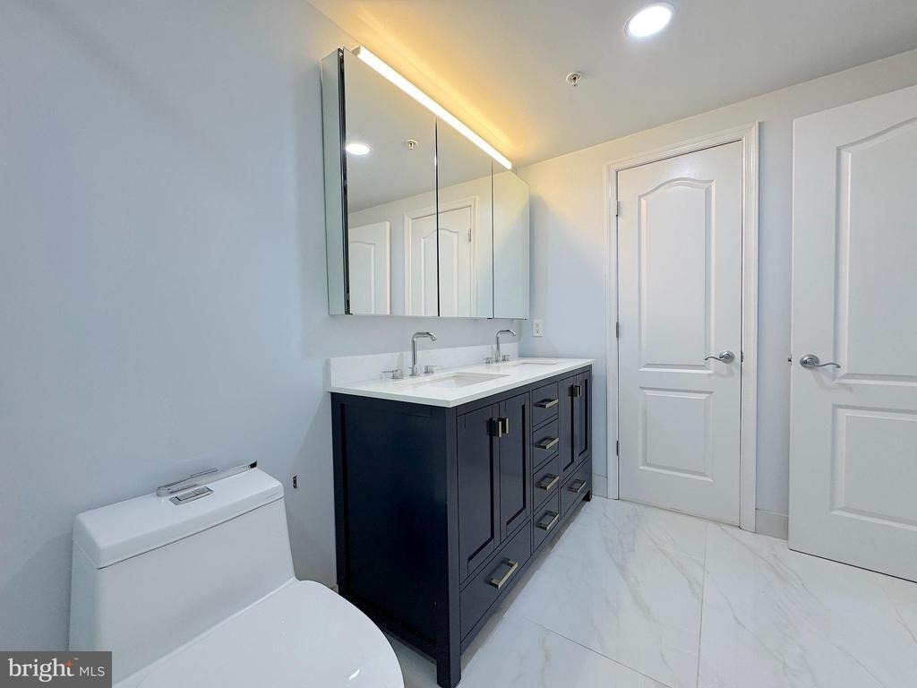 1111 Oronoco Street - Photo 28