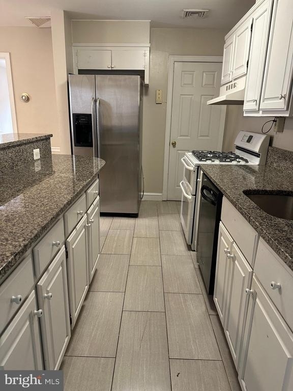 622 N Oakland Street - Photo 8