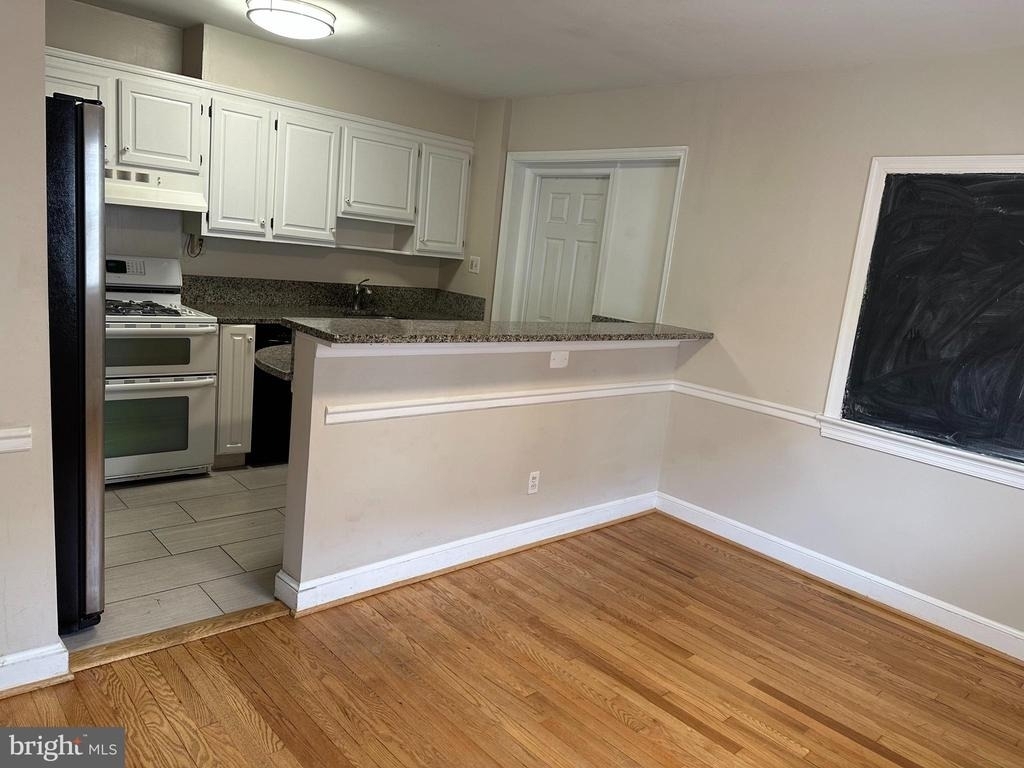 622 N Oakland Street - Photo 13