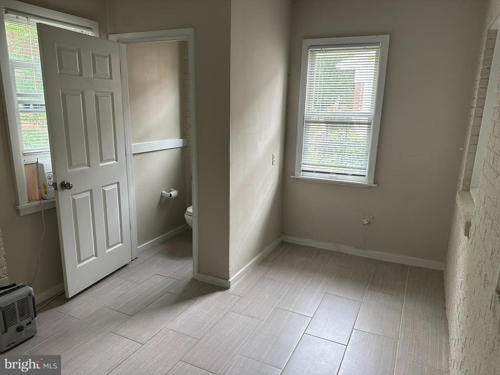 622 N Oakland Street - Photo 6