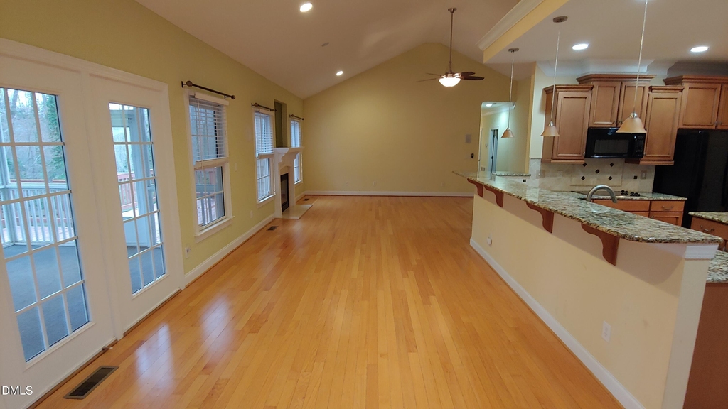 2809 Cowley Road - Photo 4