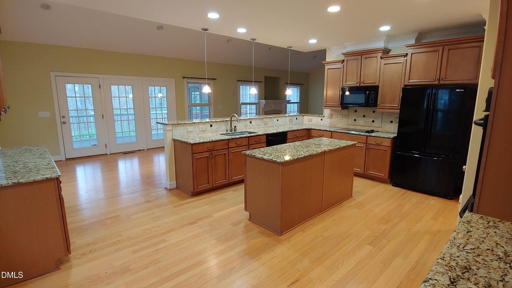 2809 Cowley Road - Photo 2