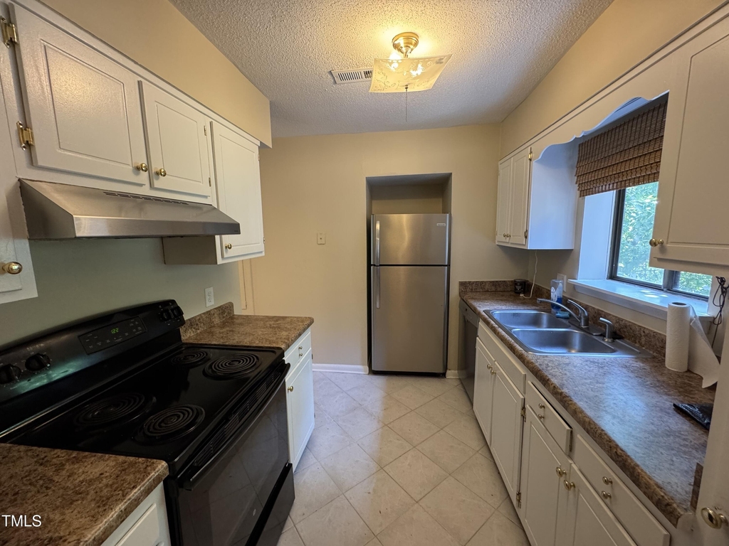 5112 Flint Ridge Place - Photo 2