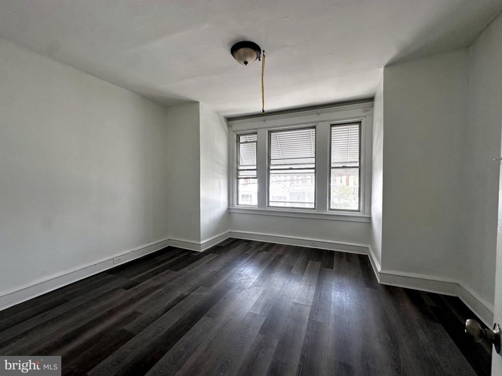 6226 Spruce Street - Photo 7