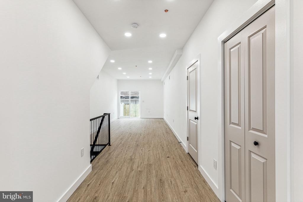 2224 N Howard Street - Photo 4