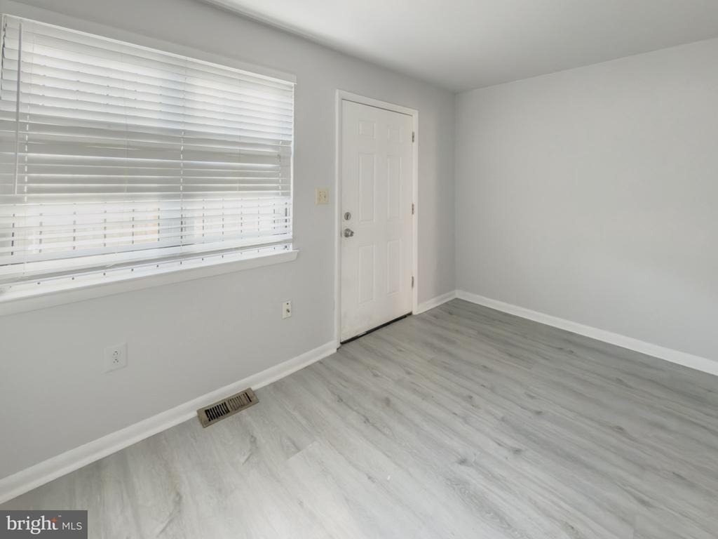 1616 Diamond St - Photo 10