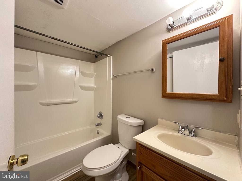 1616 Diamond St - Photo 12