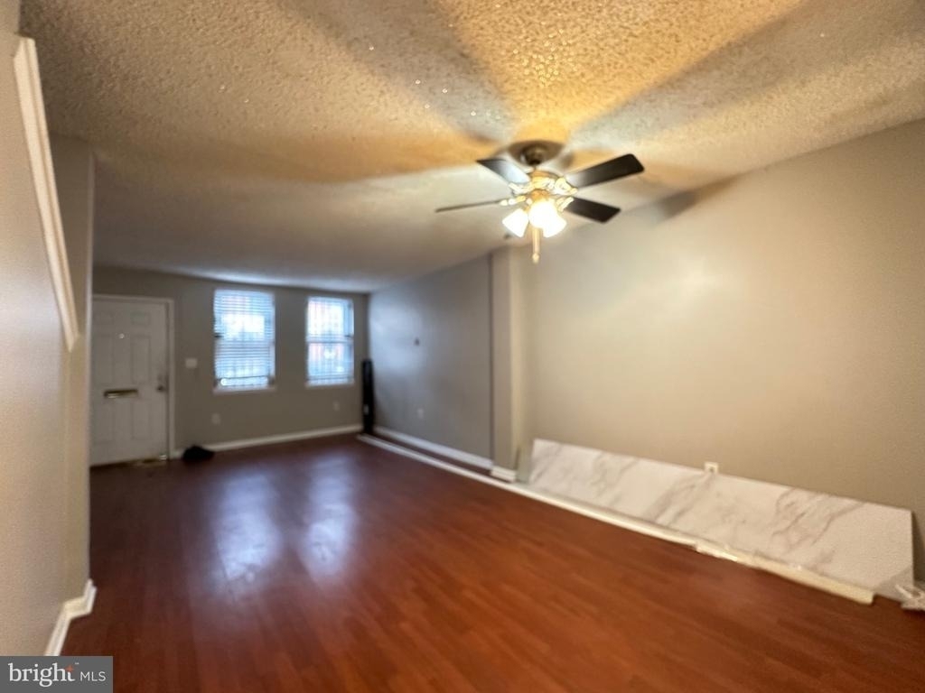 1616 Diamond St - Photo 4