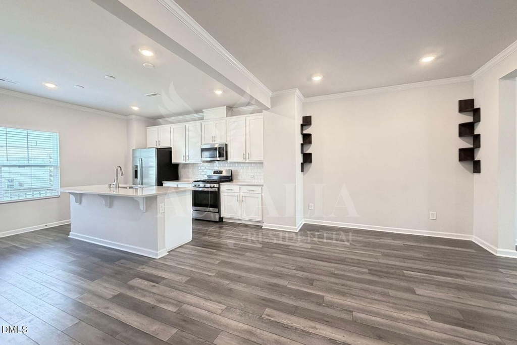 5243 Forsyth Park Street - Photo 8