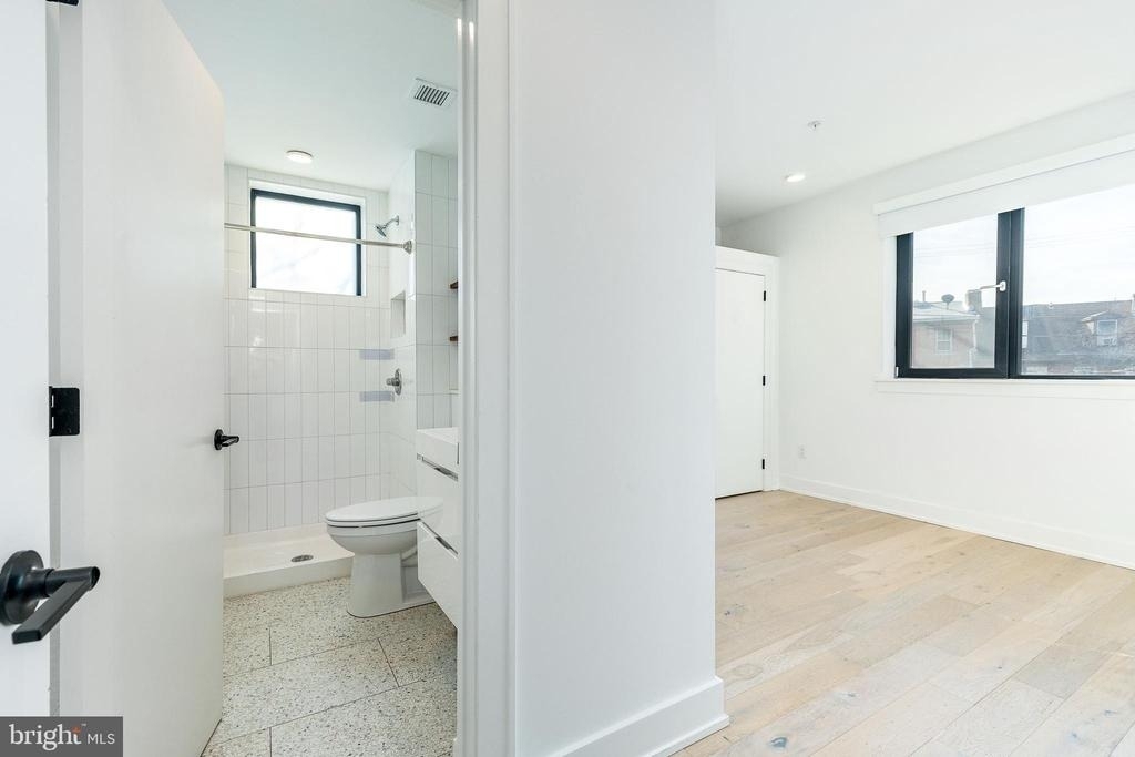 965 Frankford Avenue - Photo 6