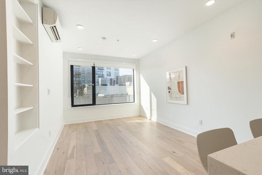 965 Frankford Avenue - Photo 2