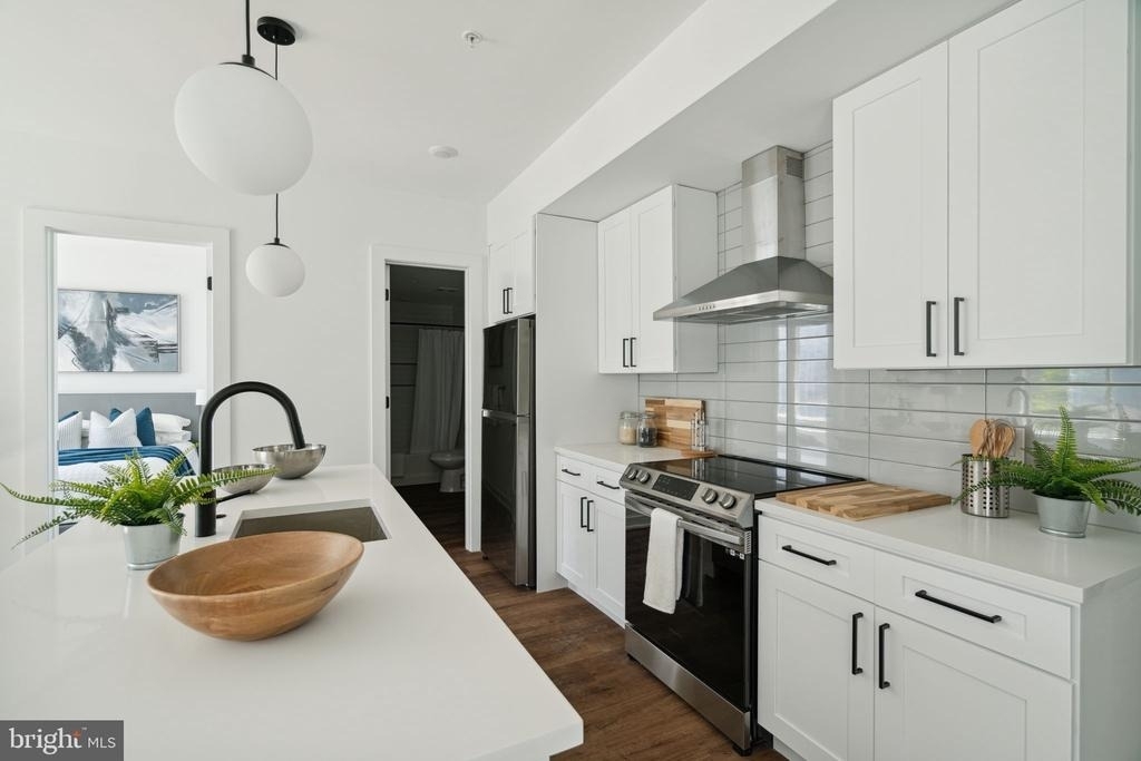 5904 Germantown Avenue - Photo 7