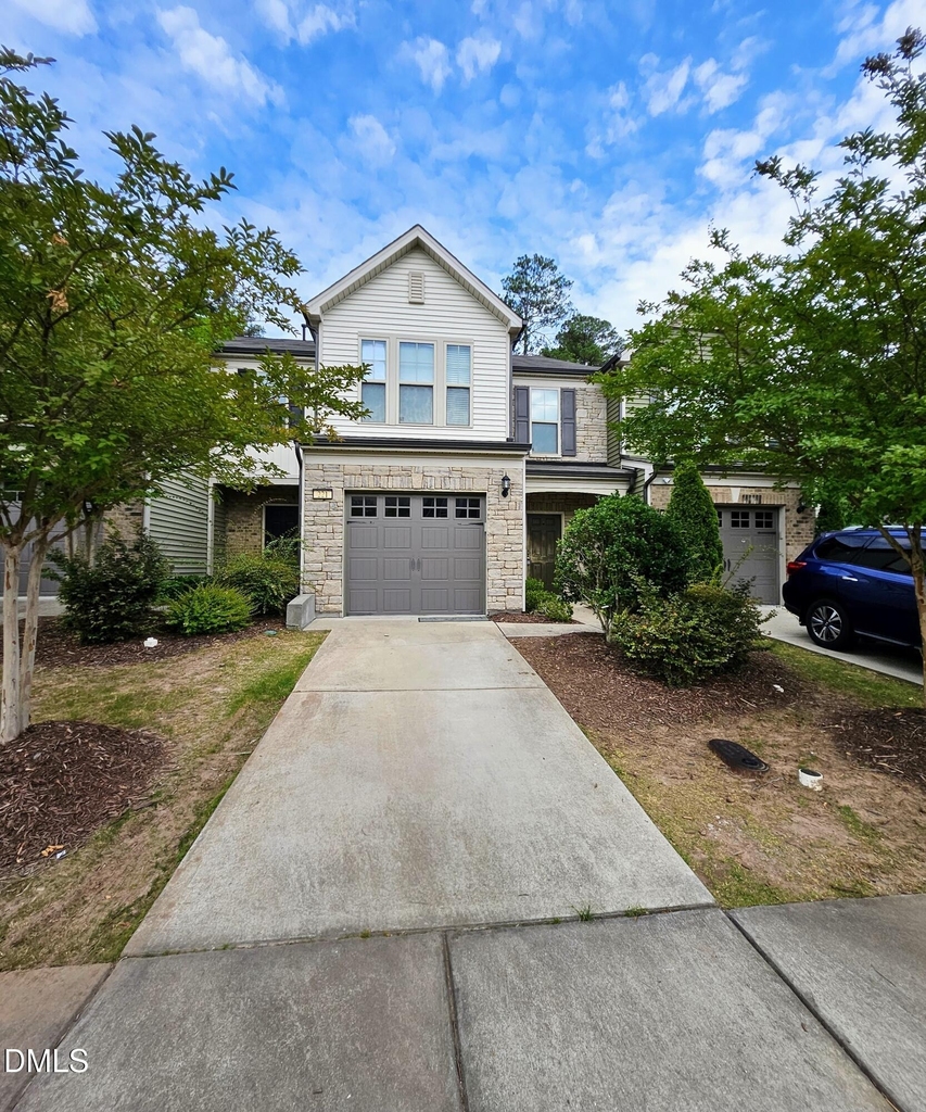 221 Olivet Loop - Photo 1