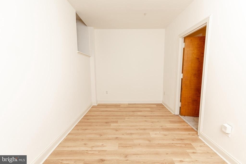 1411-2 Walnut Street - Photo 12