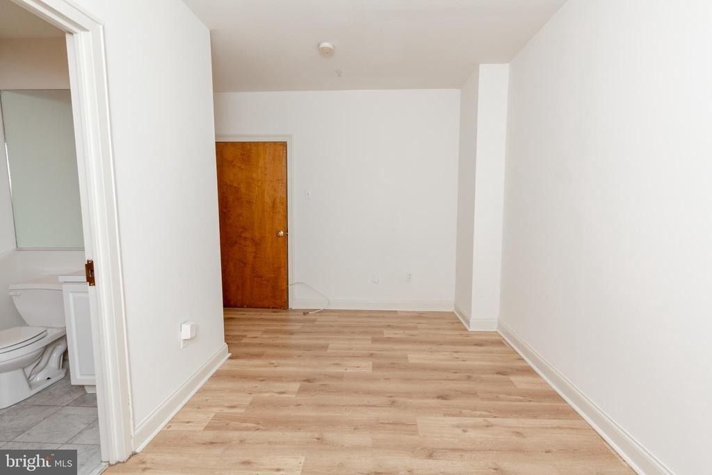 1411-2 Walnut Street - Photo 16