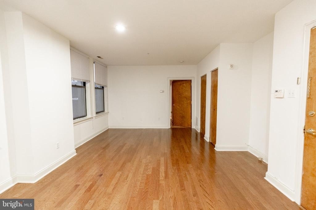 1411-2 Walnut Street - Photo 5