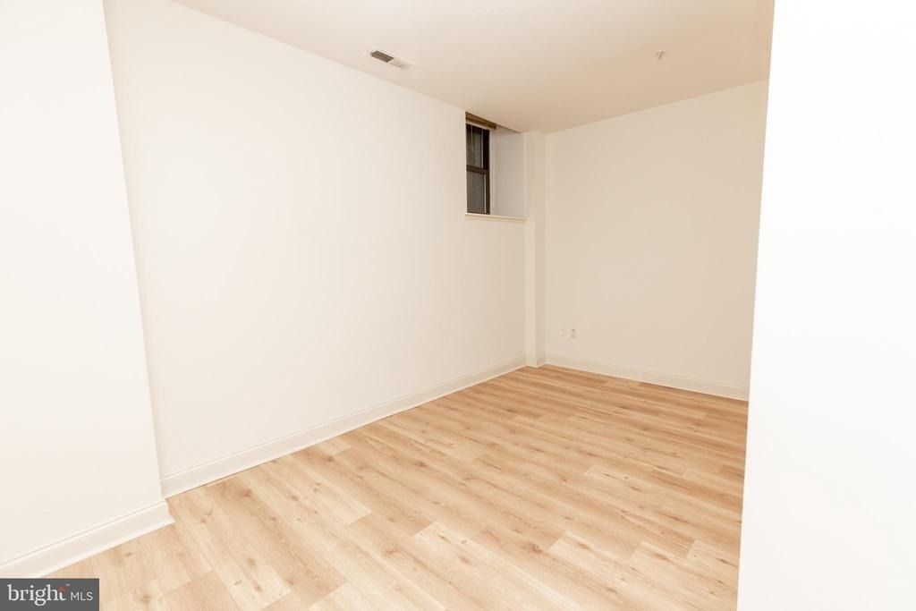 1411-2 Walnut Street - Photo 11