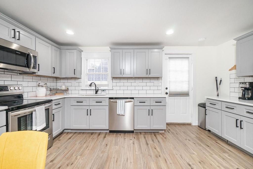 412 1st Street - Photo 11