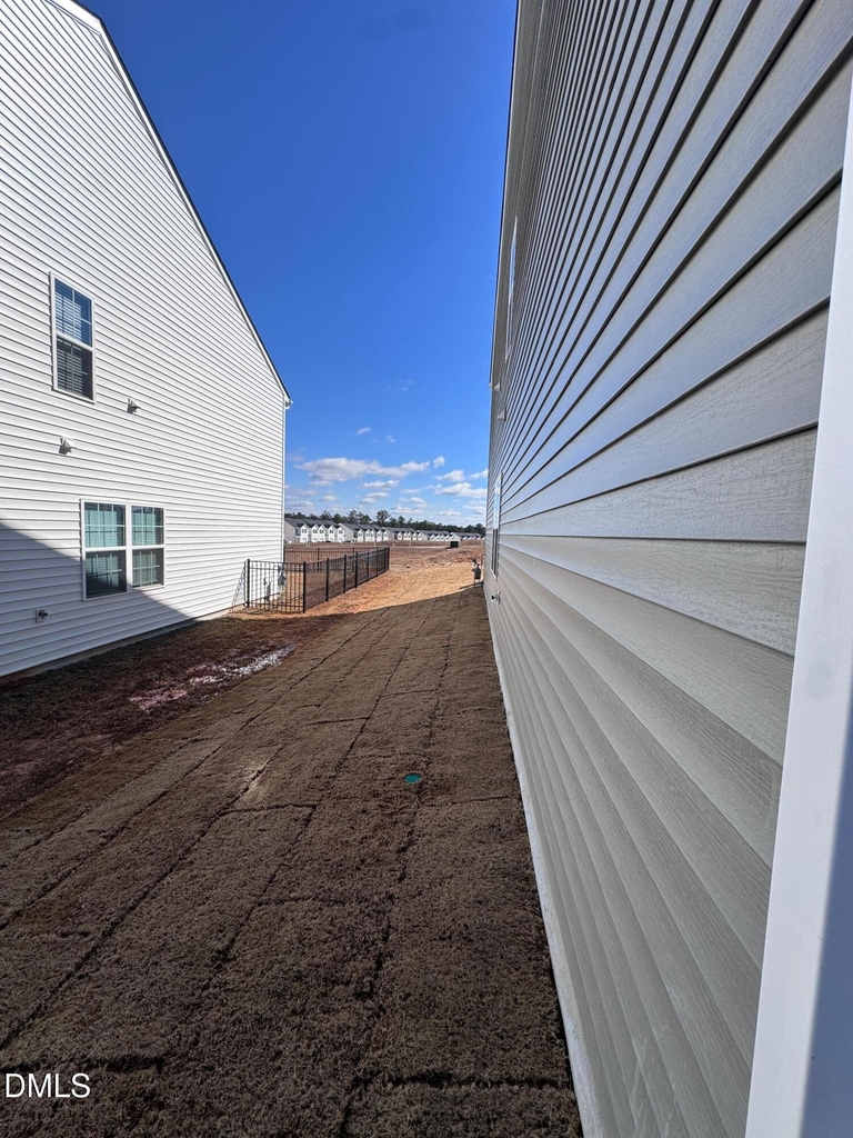 123 Starlight Street - Photo 28