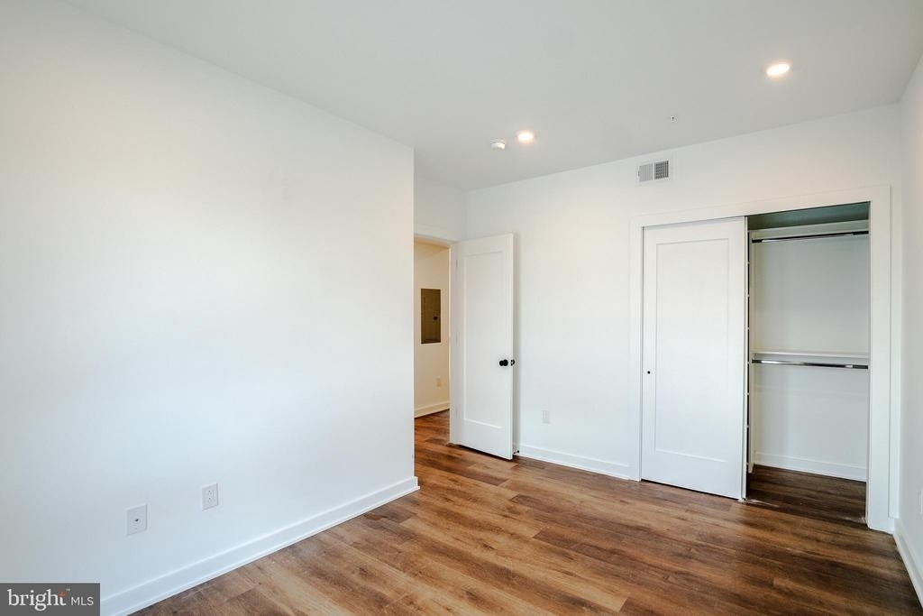 5904 Germantown Avenue - Photo 18