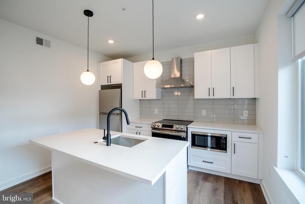 5904 Germantown Avenue - Photo 7