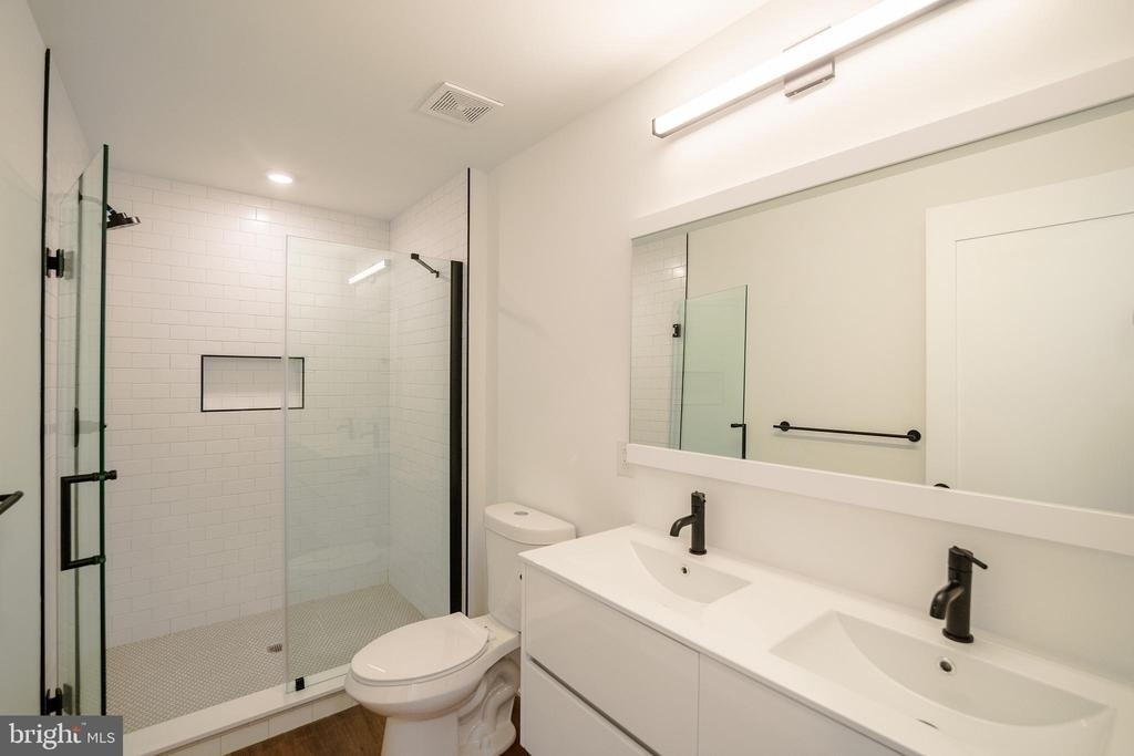 5904 Germantown Avenue - Photo 12