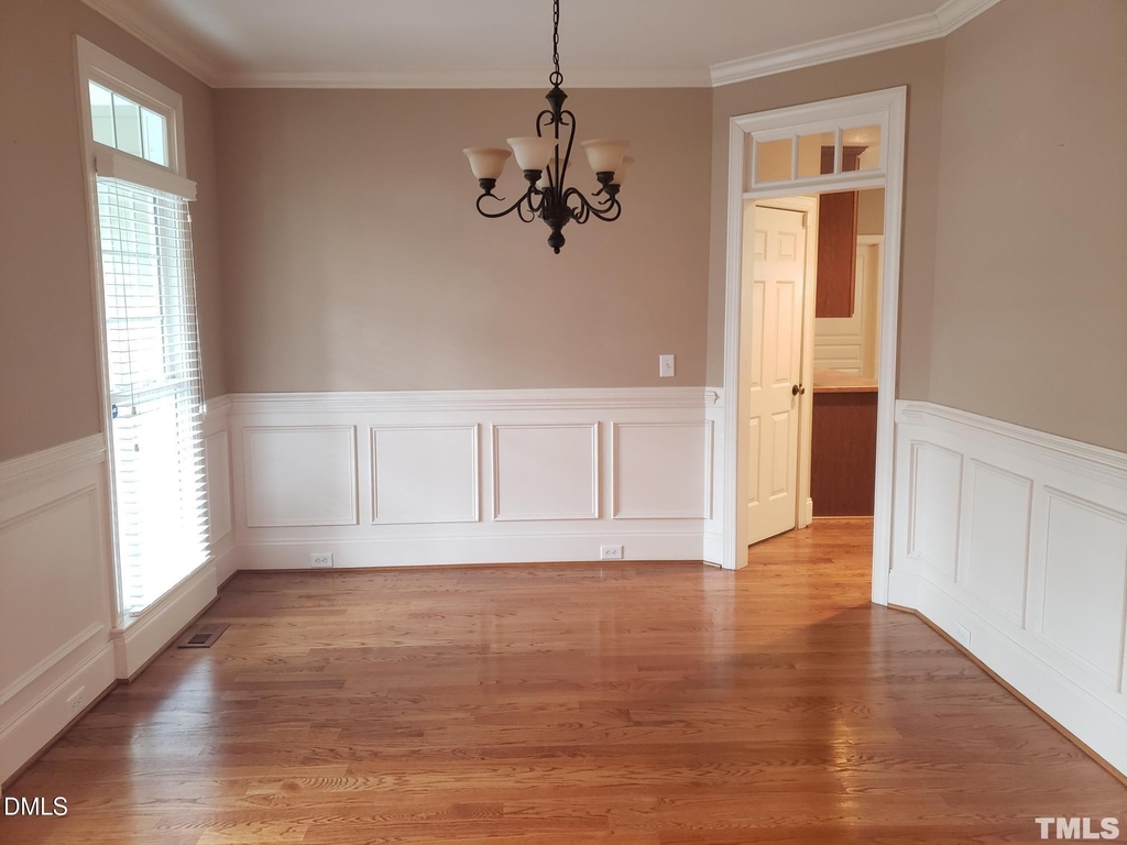 381 Carolina Oaks Avenue - Photo 2