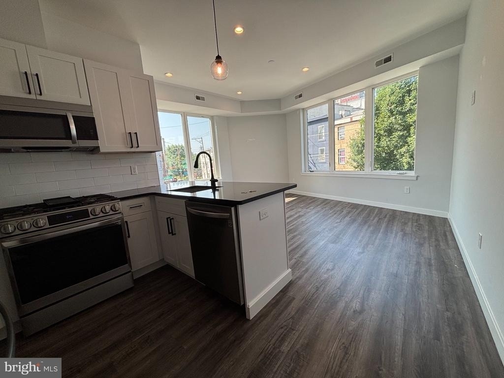 2301 Frankford Avenue - Photo 1