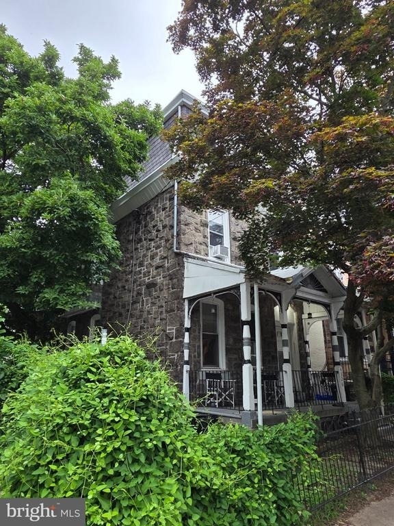 4326 Manayunk Avenue - Photo 1