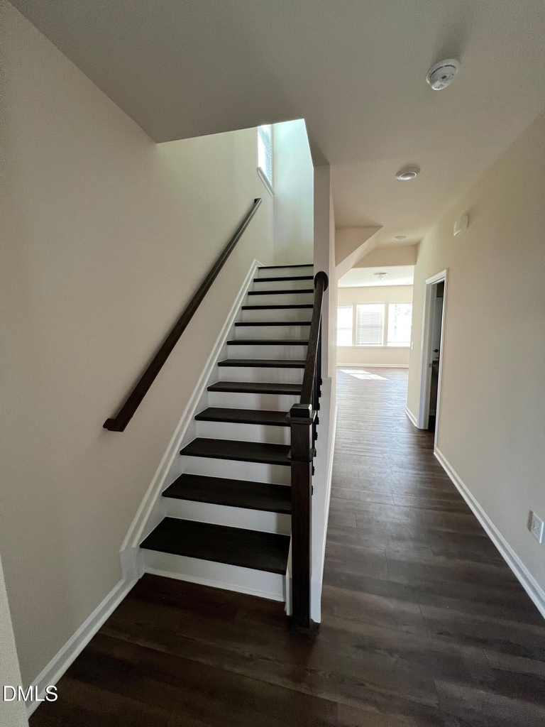 547 Glen Clova Drive - Photo 1