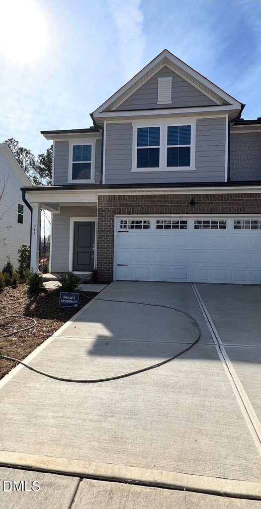547 Glen Clova Drive - Photo 0