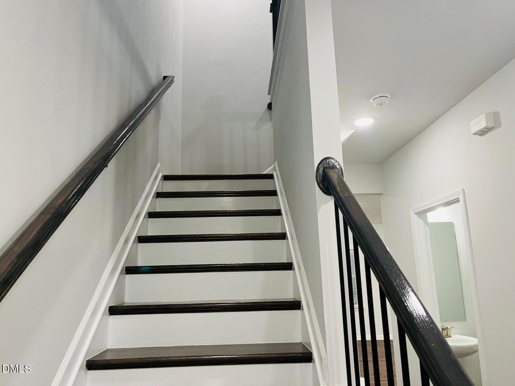 547 Glen Clova Drive - Photo 24