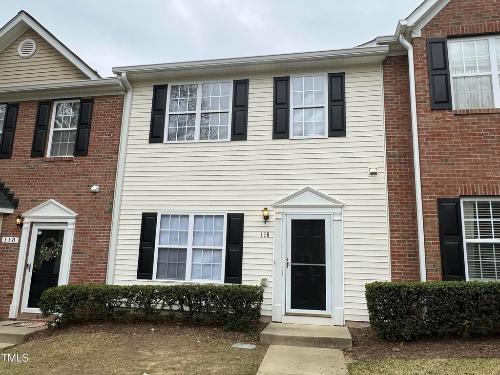 116 Baberton Drive - Photo 0