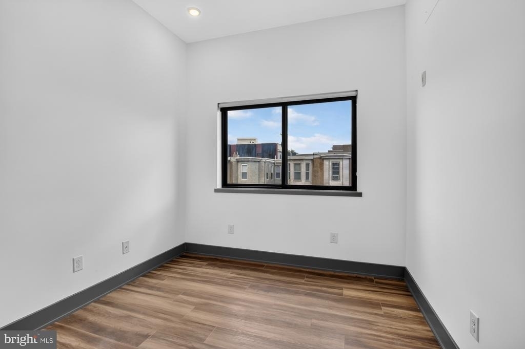 1935 E Hazzard Street - Photo 20