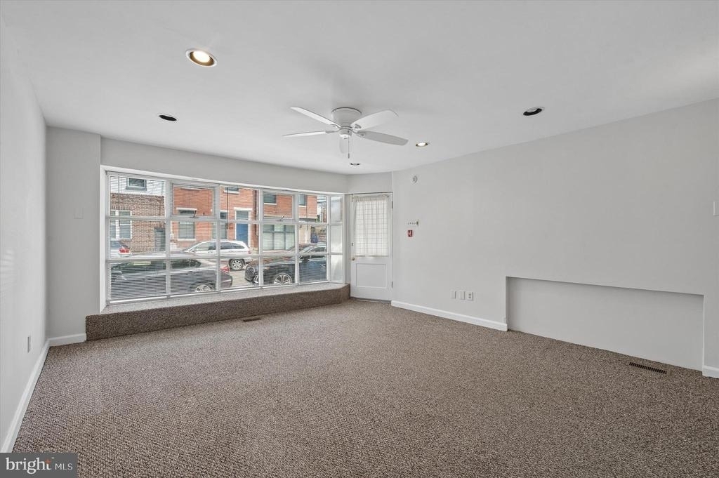 402 Fairmount Avenue - Photo 2