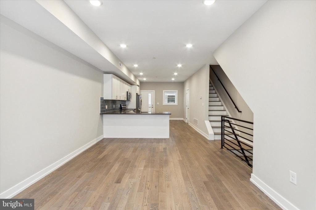 1407 N 8th Street - Photo 2
