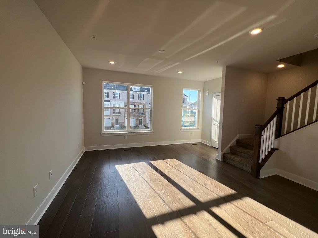 805 Pecan Road - Photo 4
