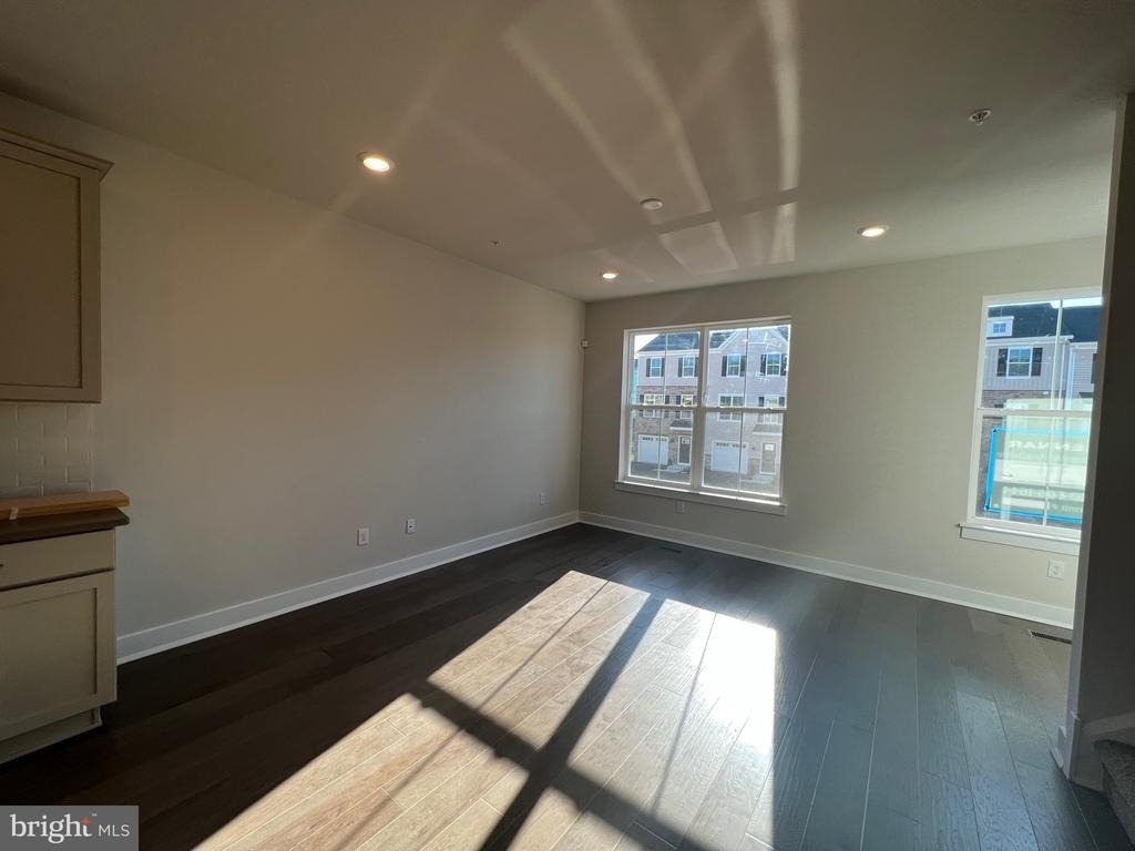 805 Pecan Road - Photo 7