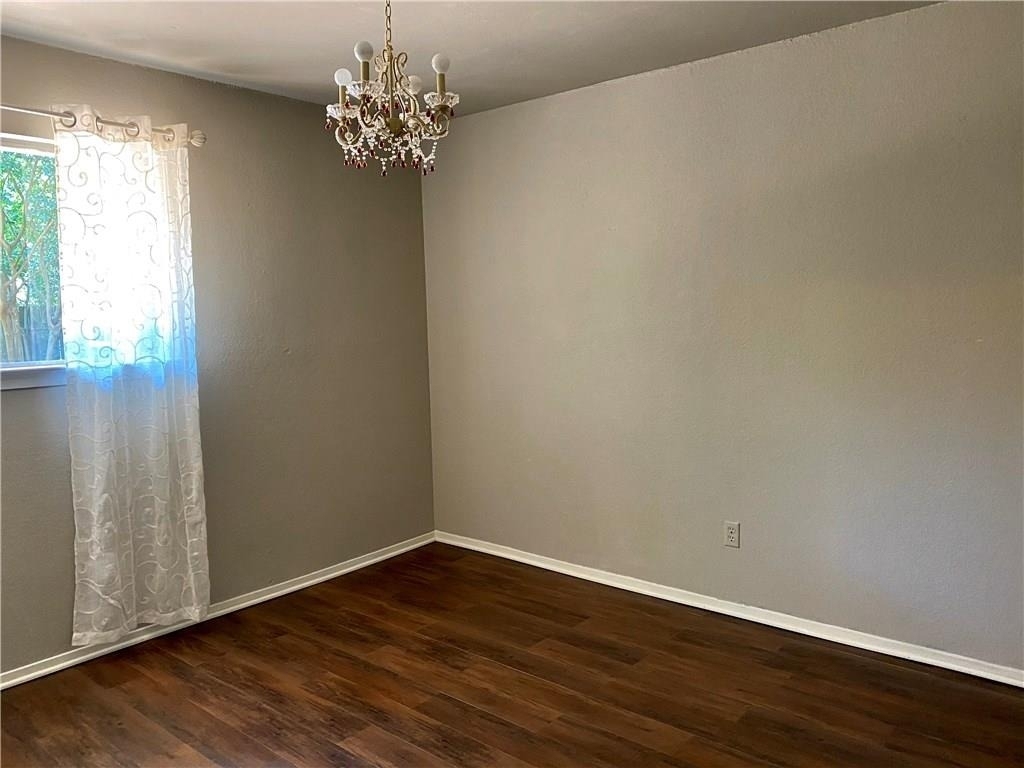 8004 Downing St - Photo 17